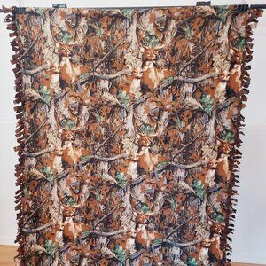 Realtree Double-sided 100% Fleece Blanket Throw #57 (49in W X 67.5in L)